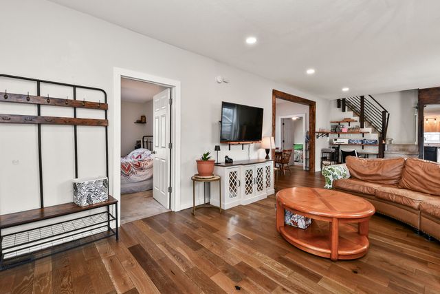 1896 N Douglas Avenue, Springfield, MO 65803