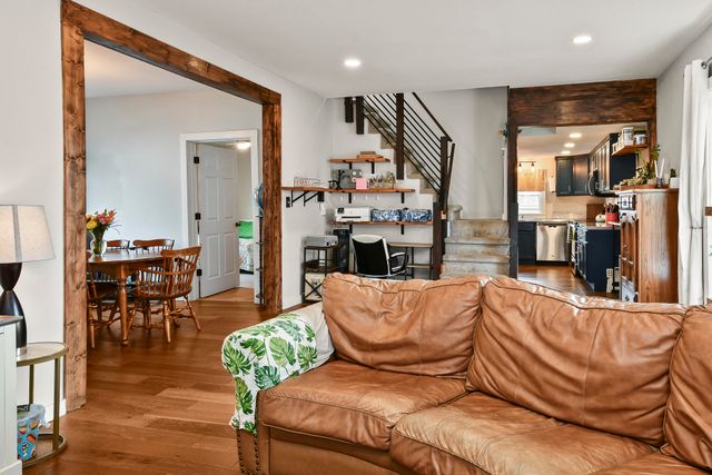 1896 N Douglas Avenue, Springfield, MO 65803