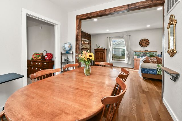 1896 N Douglas Avenue, Springfield, MO 65803