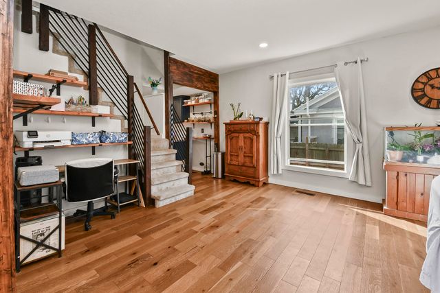 1896 N Douglas Avenue, Springfield, MO 65803