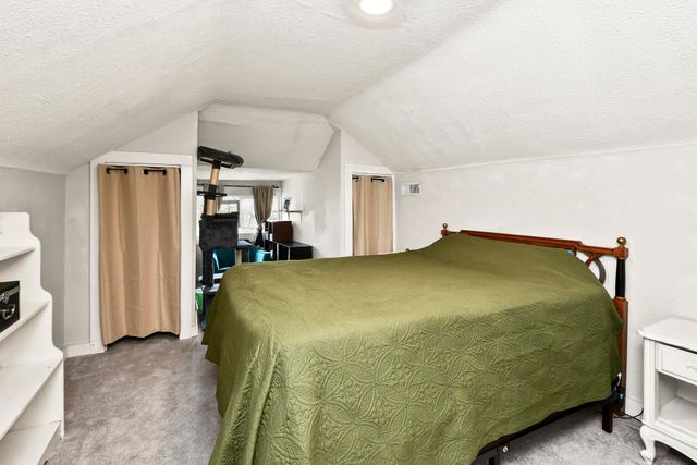 1896 N Douglas Avenue, Springfield, MO 65803