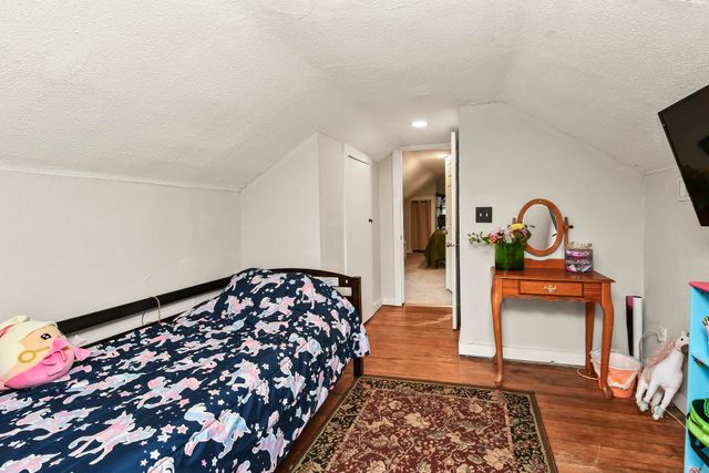 1896 N Douglas Avenue, Springfield, MO 65803