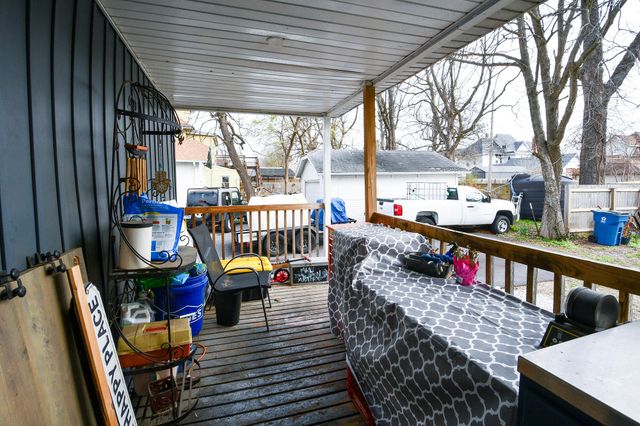 1896 N Douglas Avenue, Springfield, MO 65803