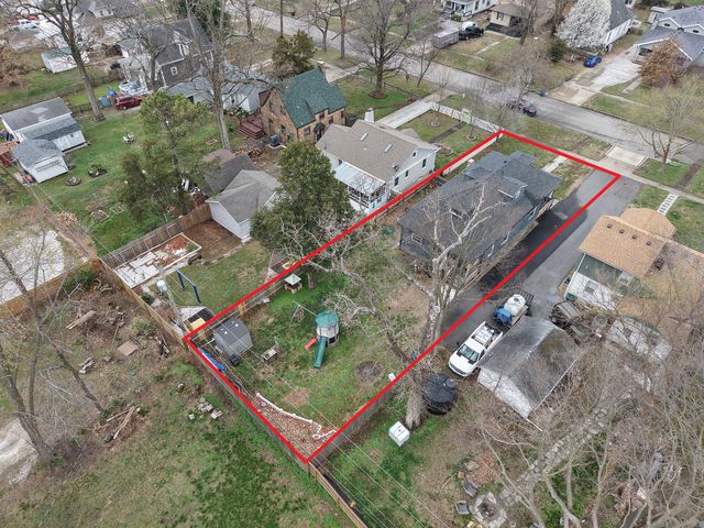 1896 N Douglas Avenue, Springfield, MO 65803