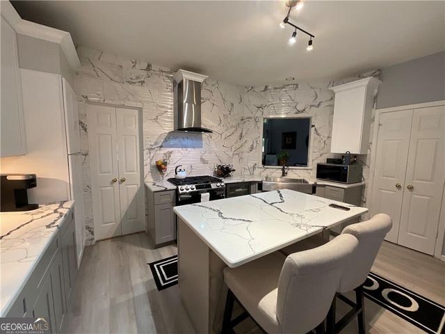 134 Carolinas Way, Fayetteville, GA 30215