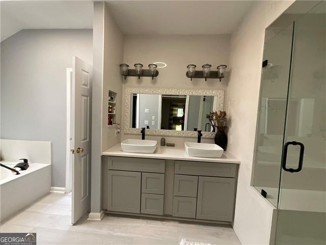 134 Carolinas Way, Fayetteville, GA 30215