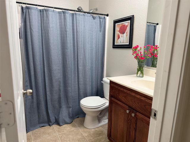 224 Spring Hollow Drive, Saginaw, TX 76131