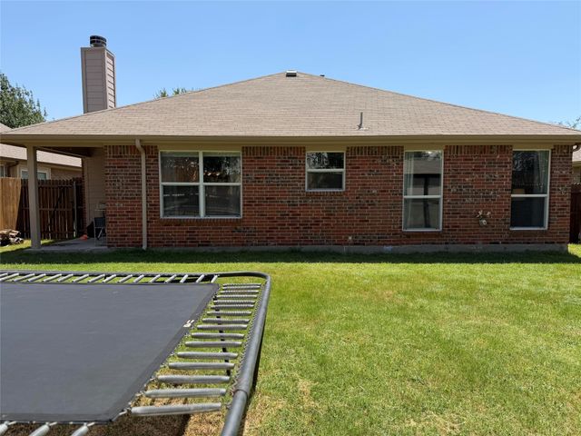 224 Spring Hollow Drive, Saginaw, TX 76131