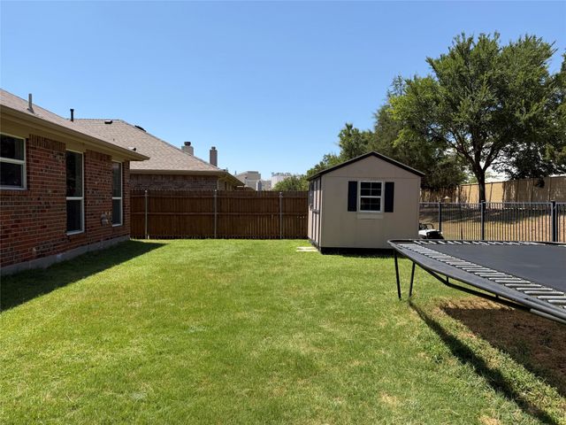 224 Spring Hollow Drive, Saginaw, TX 76131