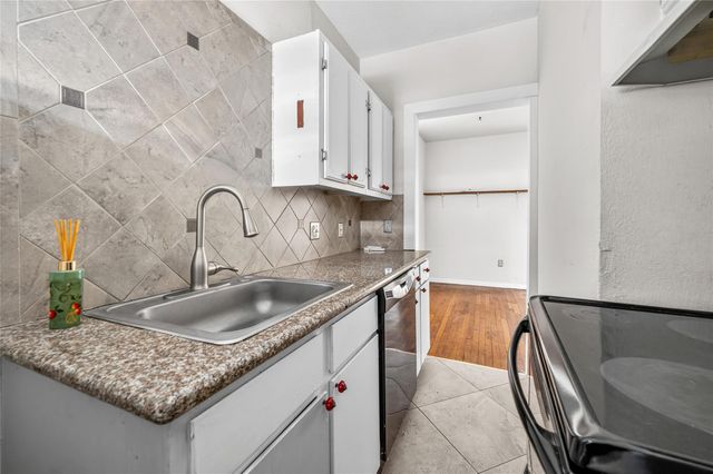 907 W Gray 1, Houston, TX 77019