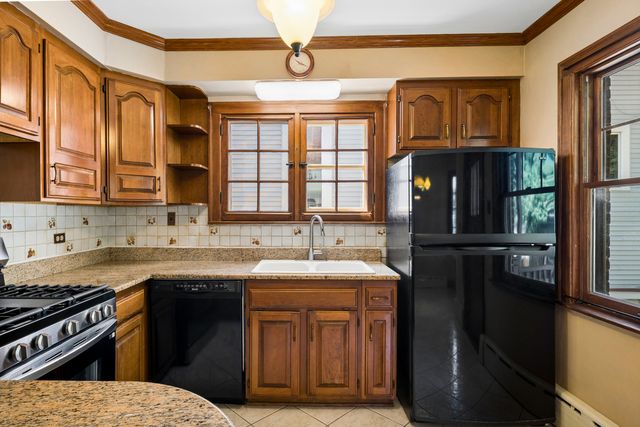 3514 Hollywood Avenue, Brookfield, IL 60513
