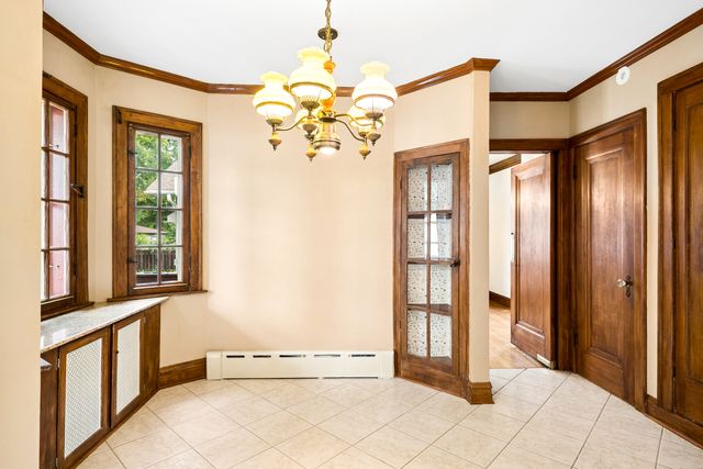 3514 Hollywood Avenue, Brookfield, IL 60513
