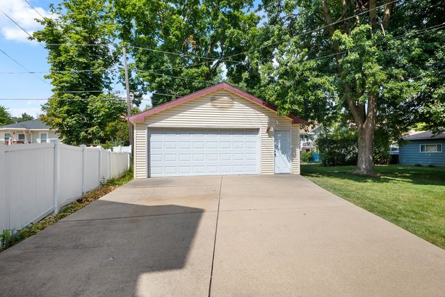 3514 Hollywood Avenue, Brookfield, IL 60513