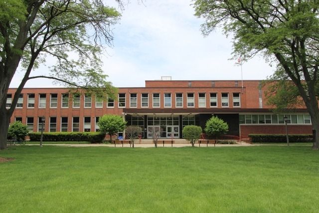 3514 Hollywood Avenue, Brookfield, IL 60513