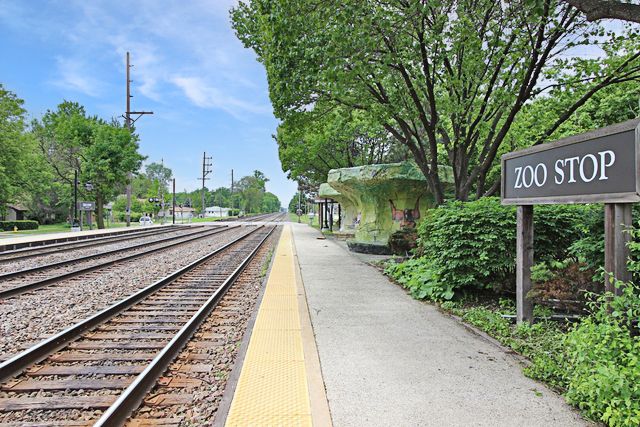 3514 Hollywood Avenue, Brookfield, IL 60513