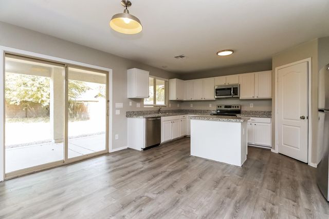 1108 E Leslie Circle, San Tan Valley, AZ 85140