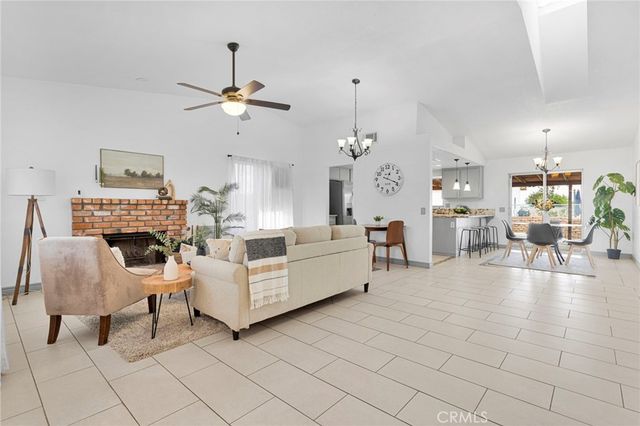 14798 Dos Palmas Road, Victorville, CA 92392