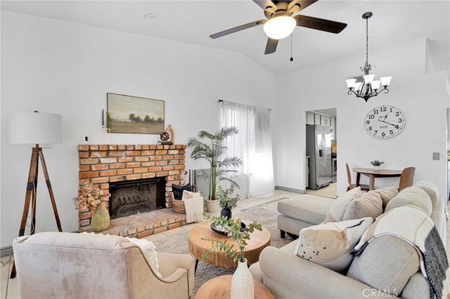 14798 Dos Palmas Road, Victorville, CA 92392
