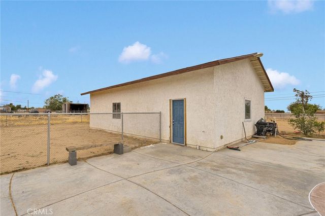 14798 Dos Palmas Road, Victorville, CA 92392