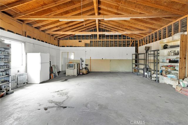 14798 Dos Palmas Road, Victorville, CA 92392