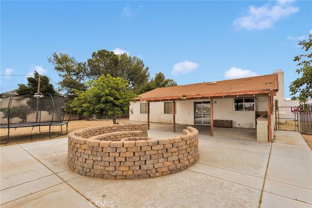 14798 Dos Palmas Road, Victorville, CA 92392