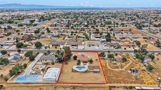 14798 Dos Palmas Road, Victorville, CA 92392