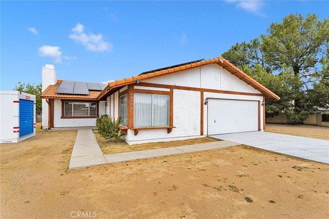 14798 Dos Palmas Road, Victorville, CA 92392