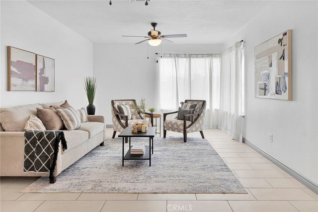 14798 Dos Palmas Road, Victorville, CA 92392