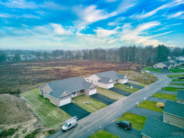 8195 Rachel Court, Clay, NY 13027