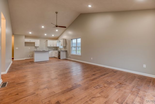 8195 Rachel Court, Clay, NY 13027