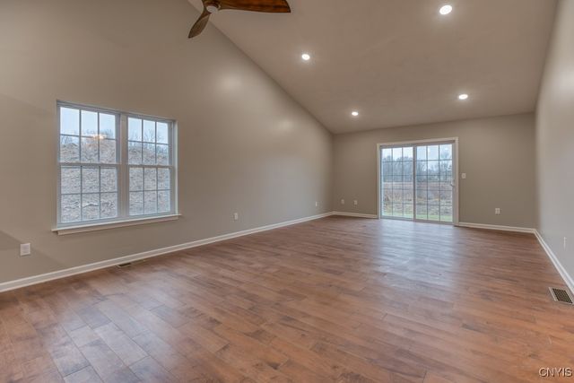 8195 Rachel Court, Clay, NY 13027