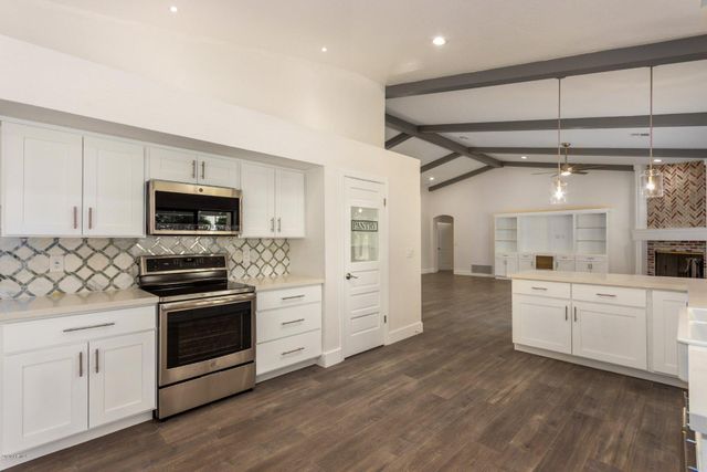 719 E Fairway Drive, Litchfield Park, AZ 85340
