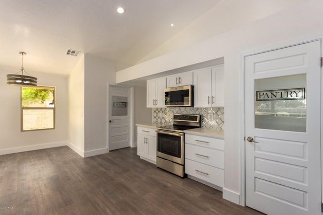 719 E Fairway Drive, Litchfield Park, AZ 85340