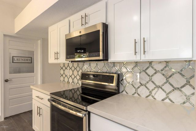 719 E Fairway Drive, Litchfield Park, AZ 85340