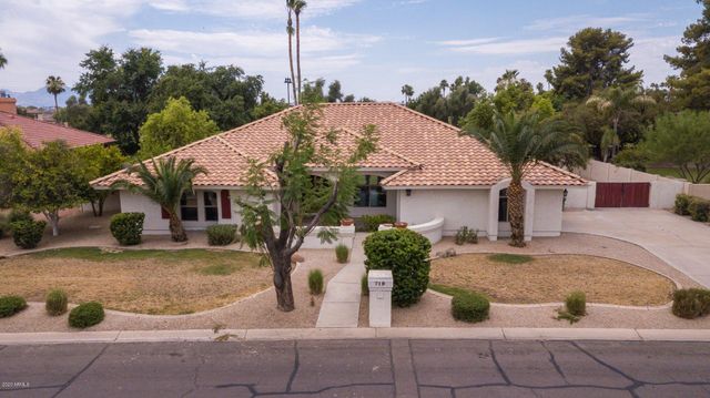 719 E Fairway Drive, Litchfield Park, AZ 85340