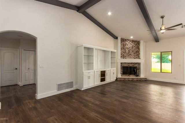 719 E Fairway Drive, Litchfield Park, AZ 85340