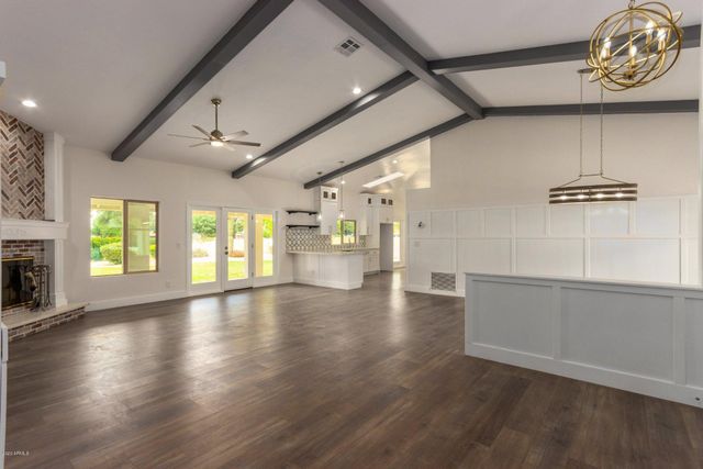 719 E Fairway Drive, Litchfield Park, AZ 85340