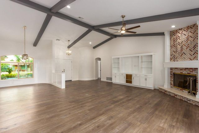 719 E Fairway Drive, Litchfield Park, AZ 85340