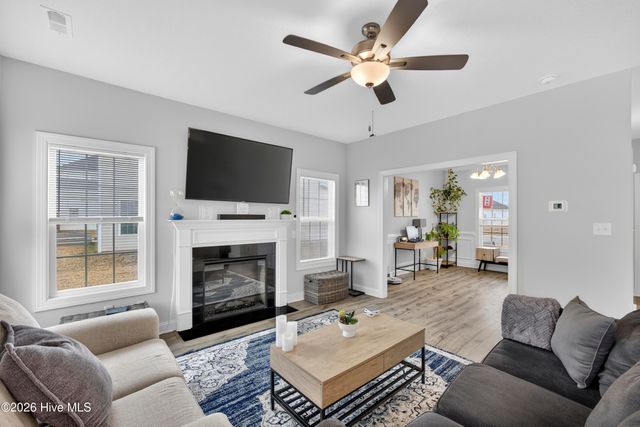 637 Indigo Johnston Drive, Jacksonville, NC 28546