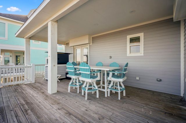 20627 E Sand Hill Drive, Galveston, TX 77554