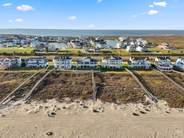 20627 E Sand Hill Drive, Galveston, TX 77554