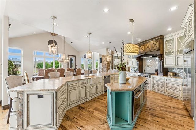 4616 Lake Front Drive, Edmond, OK 73034