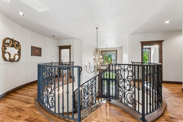 4616 Lake Front Drive, Edmond, OK 73034