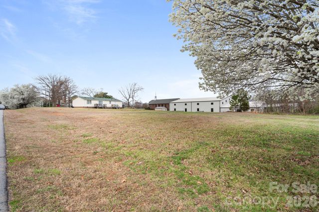 15420 Lucia Riverbend Highway, Stanley, NC 28164