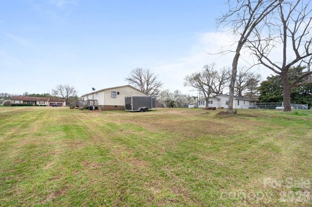 15420 Lucia Riverbend Highway, Stanley, NC 28164