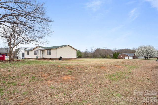 15420 Lucia Riverbend Highway, Stanley, NC 28164