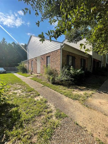 7624 Kempton Park Drive, Shreveport, LA 71129