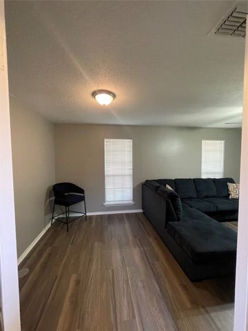 7624 Kempton Park Drive, Shreveport, LA 71129