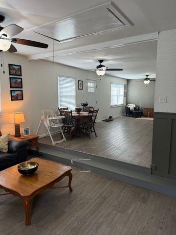 233 Hopkins Ave, Lewisburg, TN 37091