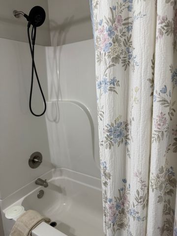 233 Hopkins Ave, Lewisburg, TN 37091